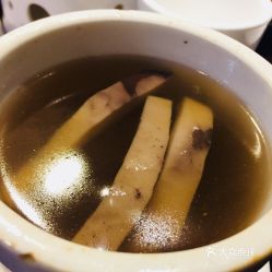 綠茶餐廳 崇文門新世界店 的椰子燉雞湯好不好吃 用戶評(píng)價(jià)口味怎么樣 北京美食椰子燉雞湯實(shí)拍圖片 大眾點(diǎn)評(píng)